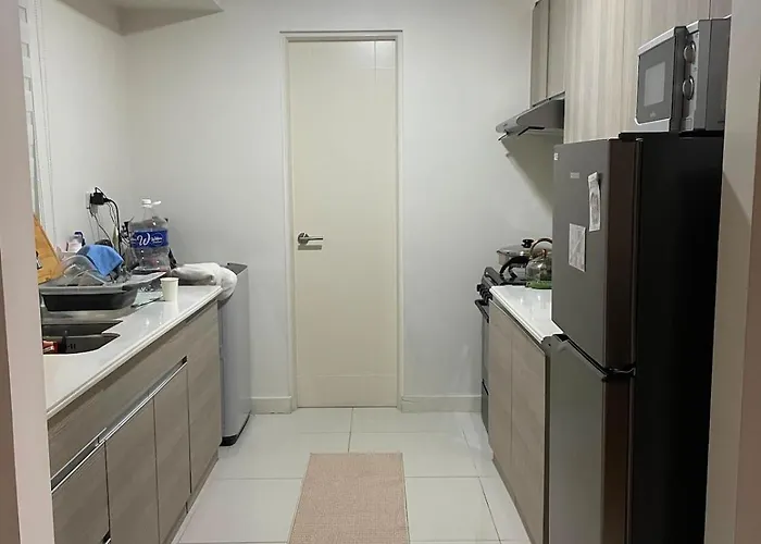 Executive Near Okada Bay View * Manila